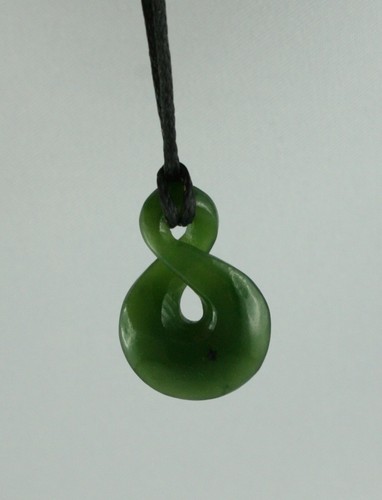 Kleines maori jade carving - kleines,