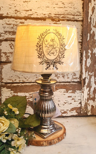 Tischlampe oval silber beige