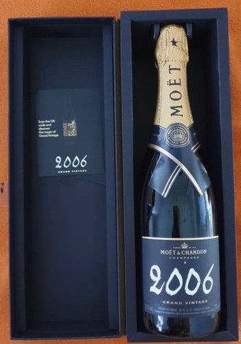 Moët chandon grand - &,