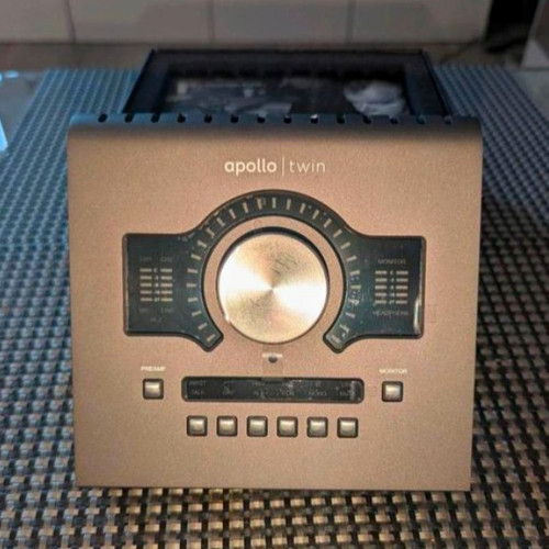 Universal audio apollo - audio,