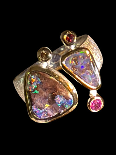 Boulder opal surfer - opal,