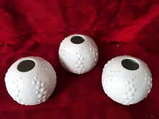 3 Vasen weiß Kugel Bisquit