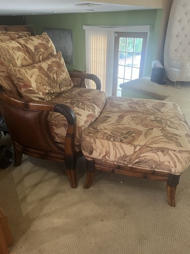 Used lounge chair - lounge,