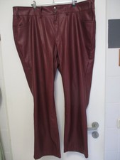 Bordeauxrote Lederimitathose