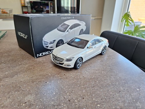Norev mercedes benz - 1:18, mercedes-benz