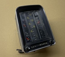 Mercedes W110 W111 Heckflosse Tacho Meter Kombi Instrument Cockpit DEFEKT