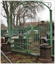 Große Bronze "Willkomm"