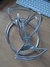 2 Weber Geflügelhalter aus Edelstahl, mit praktischen Griffen in Silber