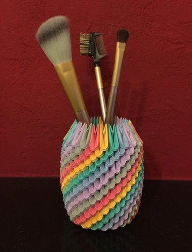 Origami stift pinselhalter - origami, stift/pinselhalter