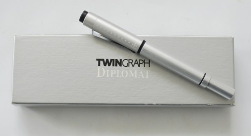 Diplomat twin graph füller - twin,