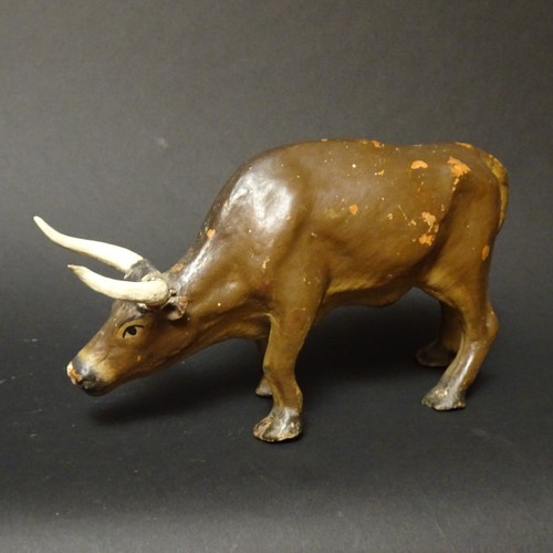 Antike stier aus pappmache - antike,
