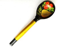 Russisches Holzgeschirr - hier Chochloma-Löffel, gold-schwarz-rote Lackmalerei