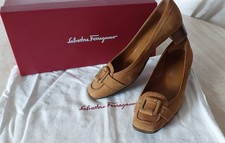 SALVATORE FERRAGAMO Damen-Pumps, Wildleder, Farbe: Cognac, Größe EU 39 (US-Größe