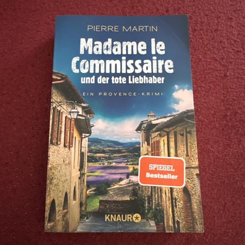 Madame commissaire und - commissaire, der