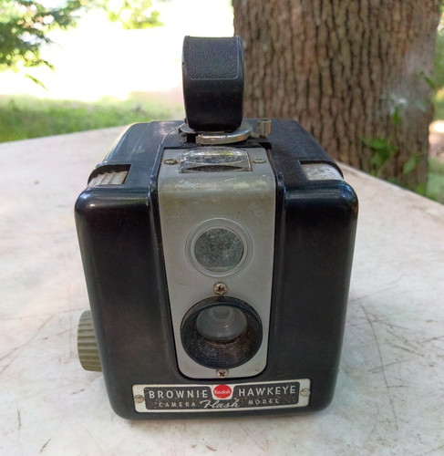 Kodak brownie hawkeye flash - brownie,