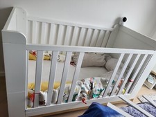Gut gepfleges Weißes Baby Kindergitterbett/Höhe verstellbar, 70cm*140cm