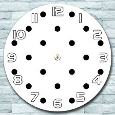 Glas Wanduhr fi 30 Punktmuster