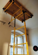 Sehr schöner KletterDschungel  Metall Grundgerüst  Indoor Klettergerüst  / gelb