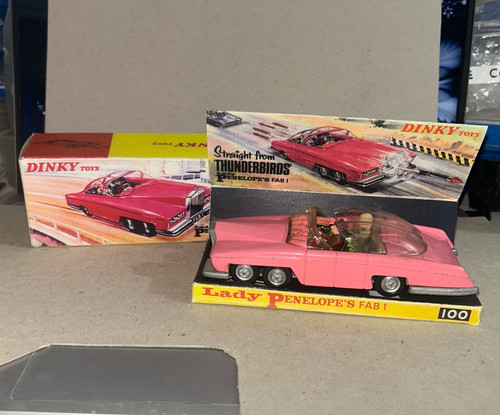 Dinky 100 lady penelope - dinky,