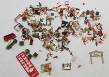 Preiser o.ä. Z ca 50versch. Figuren dtscher Markenhersteller + Zubehör