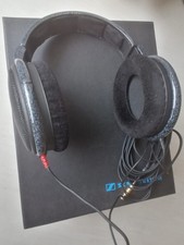 Sennheiser HD 600  Over Ear