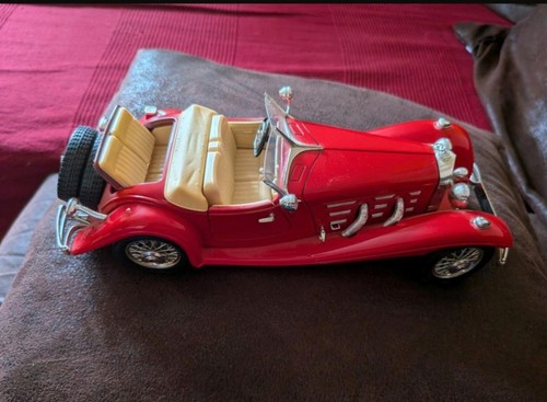 Modellauto burago mercedes - modellauto,