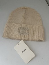 Celine Triomphe Mütze Farbe