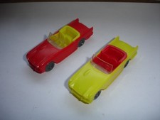 Plastikautos von Artur Hammer