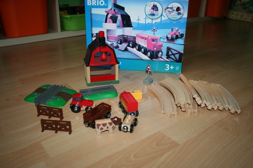 Brio railway eisenbahn farm - railway,