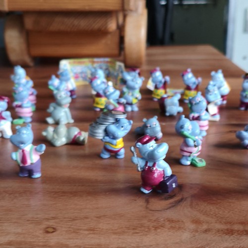 Happy hippo company - company, Ü-ei