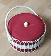 Nähkorb von Oma Handarbeitskorb Bastelkorb 50er Jahre ? Antik - Kult mit Inhalt