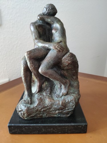 Bronzeskulptur der kuß - bronzeskulptur,