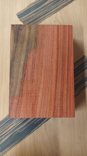 Padouk kantholz 12x 24cm - kantholz,