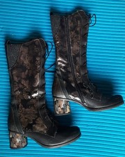 Glamouröse Stiefel Italy Größe 36 Schwarz und Silber, abstraktes Muster
