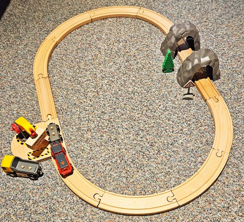 Holzeisenbahn brio world - holzeisenbahn,