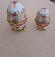 Neundorf Porzellan Ei Dose Sammeldose , Deckeldose, Set aus 2 Stück