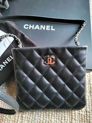 Chanel umhängetasche leder - chanel,