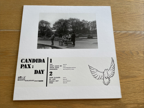Candida pax day - pax, day.