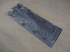 Unterbodenverkleidung rechts