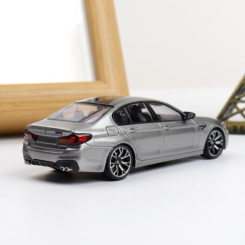 Bmw f90 5er serie - 1:64,