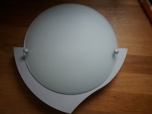 Wandleuchte aus matten glas - wandleuchte,