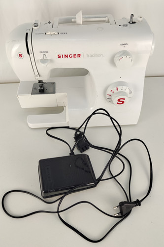 Singer tradition 2250 - singer,
