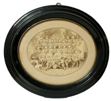 Alter schwarzer ovaler