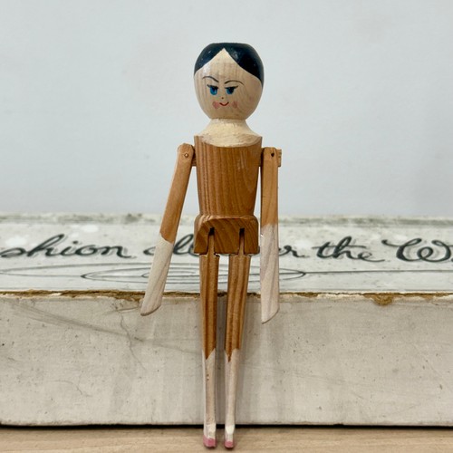 Vintage holzpuppe mit gelenken - mit,
