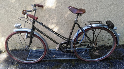 Altes damenfahrrad - altes,