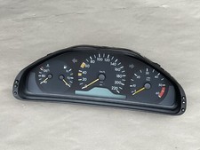Mercedes E-Klasse W210 Kombiinstrument Tachometer VDO Tacho 2105400447 Original
