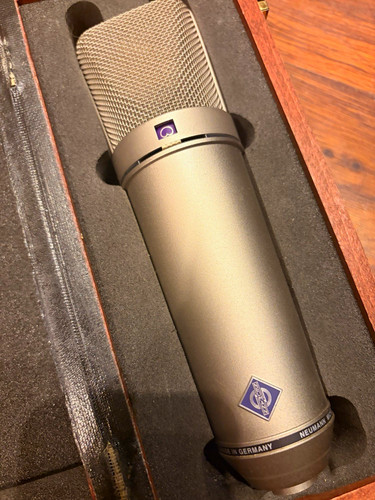 Neumann ai p48 - u,