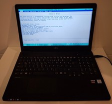 Fujitsu-Siemens LifeBook A556 Display 15,6"  Netbook  Lap Top  ( 1525 )