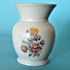 Illmenau Porzellanfabrik Graf von Henneberg, Vase Modell 389, DDR