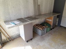 Granitarbeitsplatte gebraucht, grau gesprenkelt, guter Zustand